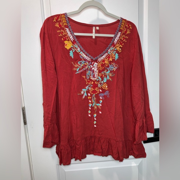 Grand & Greene Women Size L Rust Crimson White Floral Tunic Top Blouse Shirt - Picture 2 of 12